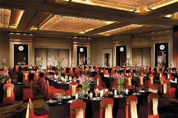 大型酒店宴會廳燈具定制效果圖 廠家燈光設計調試安裝